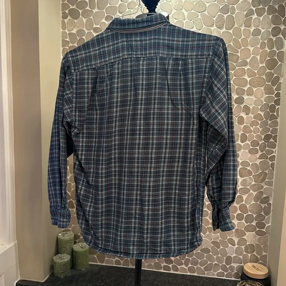 Tommy Hilfiger boys plaid flannel – size medium